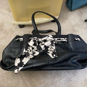 Medium Carolina Herrera black leather bag with bow